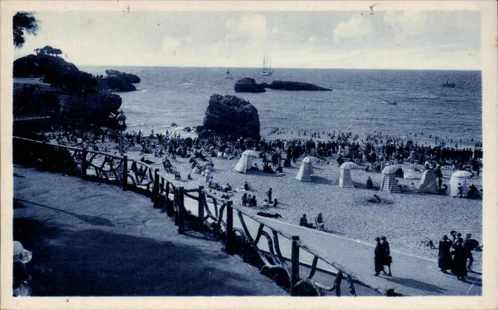 Biarritz (Côte Basque) — Ansicht der Felsen der Grande Plage — Bloc frères Bordeaux - Vorderseite