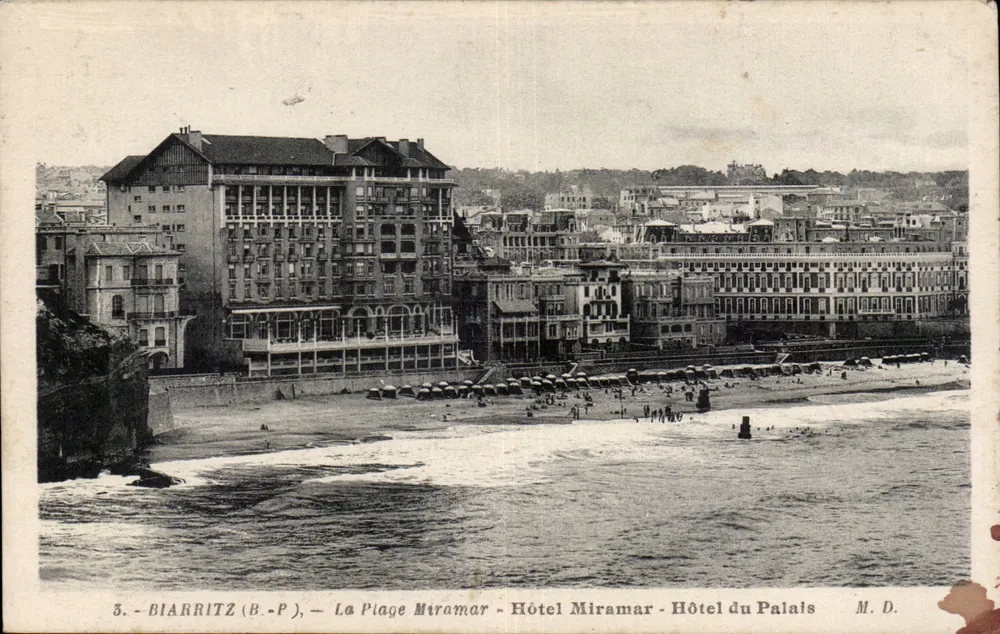 Biarritz (B.P.) — Strände von Miramar — Hotel Miramar — Hotel du Palais — M. D. - Vorderseite