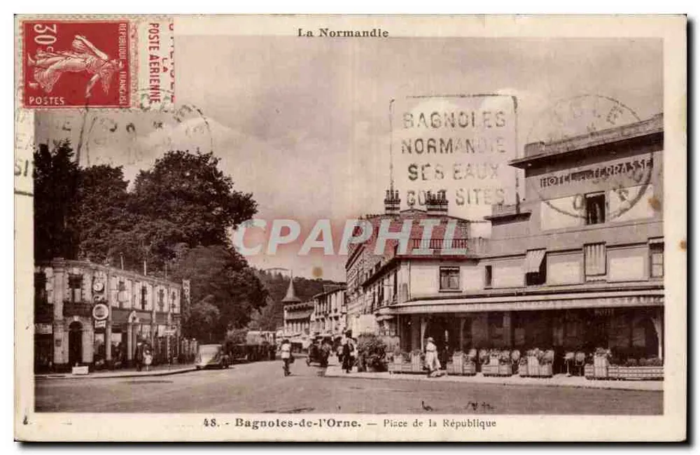 Bagnoles-de-l'Orne — Place de la République — P. Levasseur, Fliers - Vorderseite