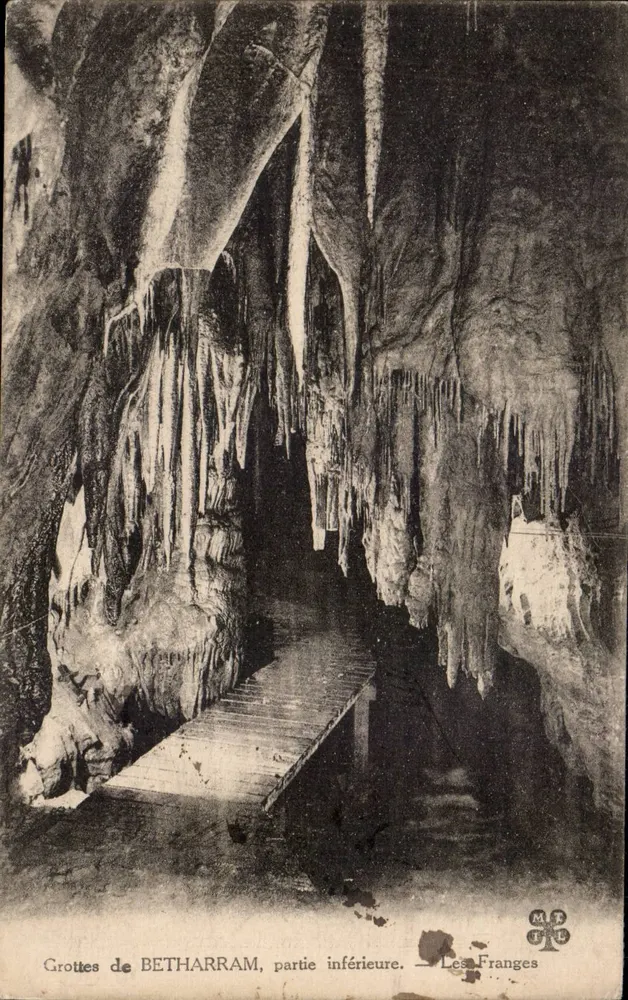 Grutas de BETHARRAM, parte inferior — Les Franges - Frente