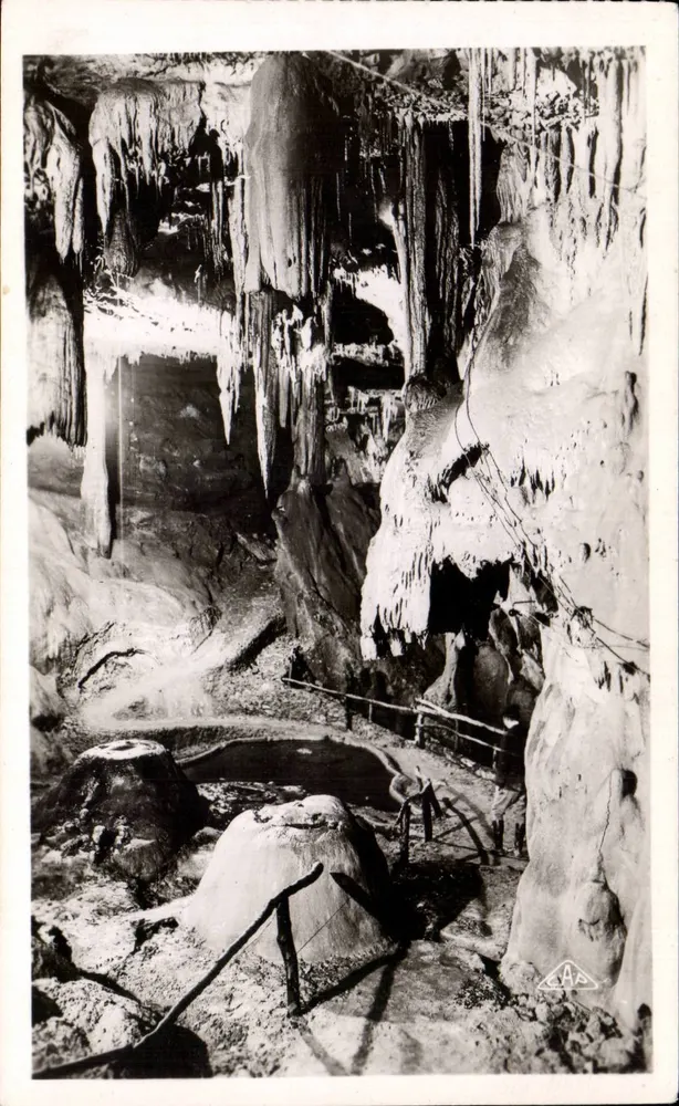 Die Höhlen von Bétharram — Die Bank und der Hassin — Ed. des Grottes de Bétharram - Vorderseite