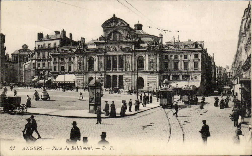 Angers — Praça do Ralliement — D. F. n°31 - Frente