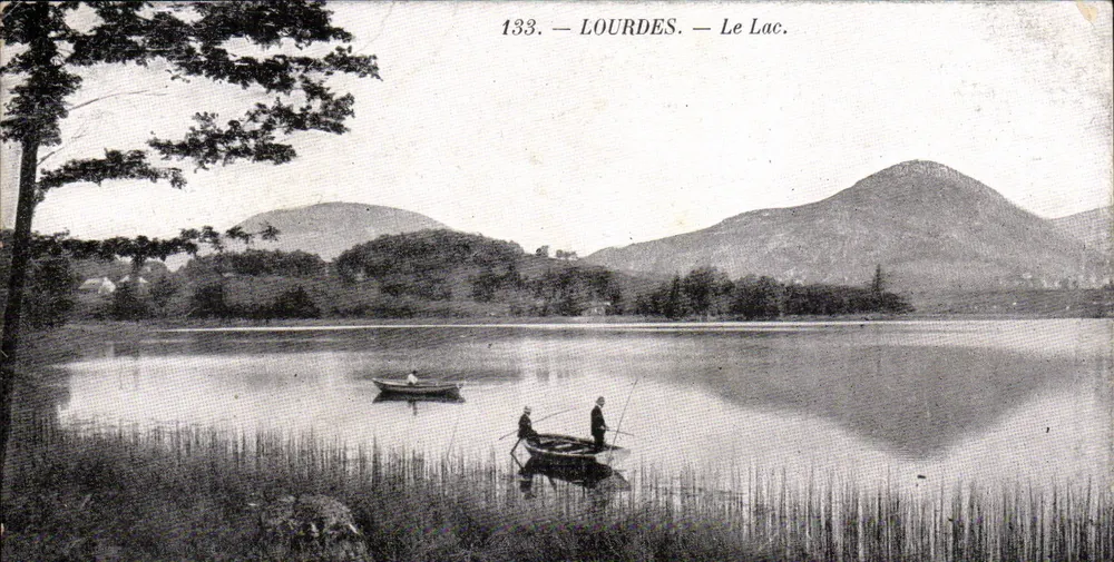 Lourdes — O Lago — 133 - Frente