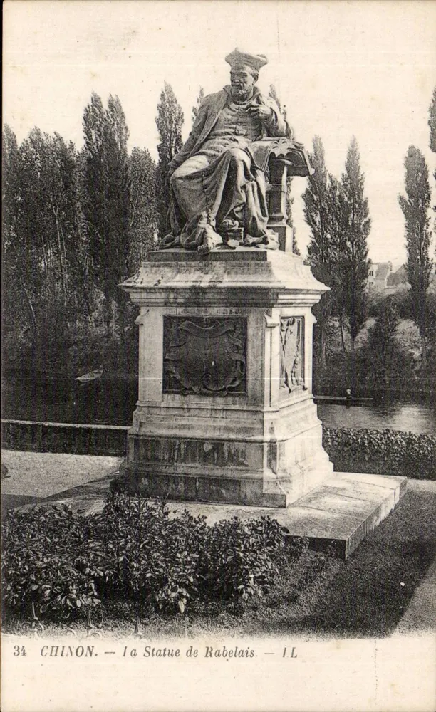 Chinon — A Estátua de Rabelais — Lévy Fils et Cie, Paris - Frente