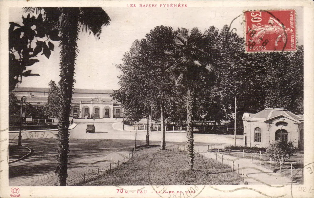 Pau - A Estação do Meio-Dia — As Baixas Pirineus — Fototipia Labouché, Toulouse, n°70 - Frente
