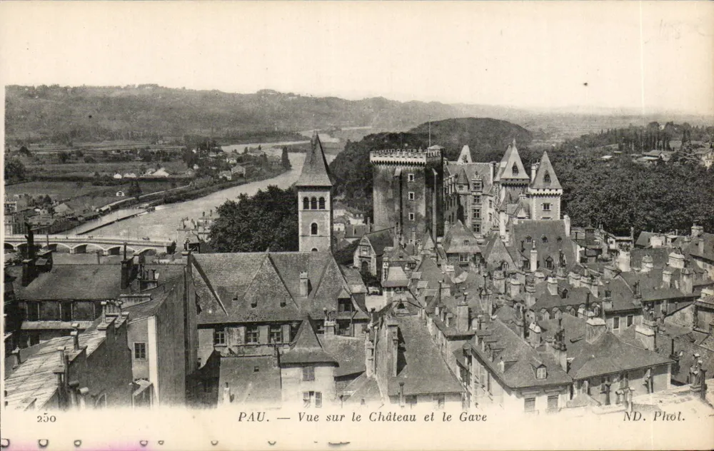 Pau — Ansicht des Schlosses und des Gave — ND. Phot. - Vorderseite