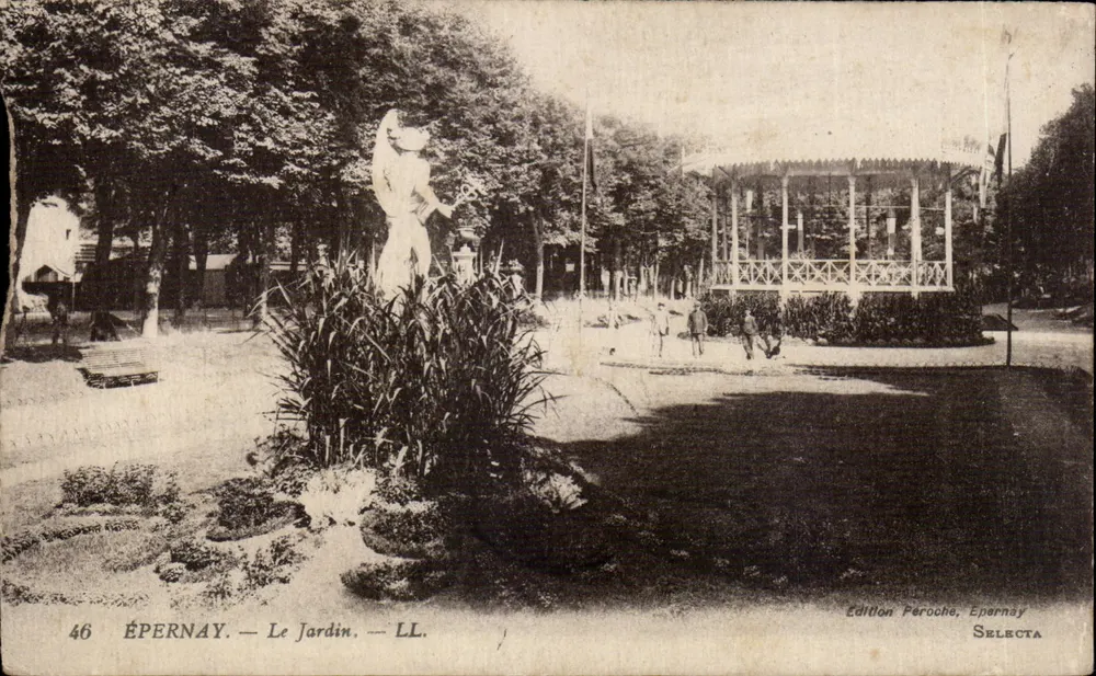 ÉPERNAY — O Jardim — Edição Péroche, Épernay — n° 46 - Frente