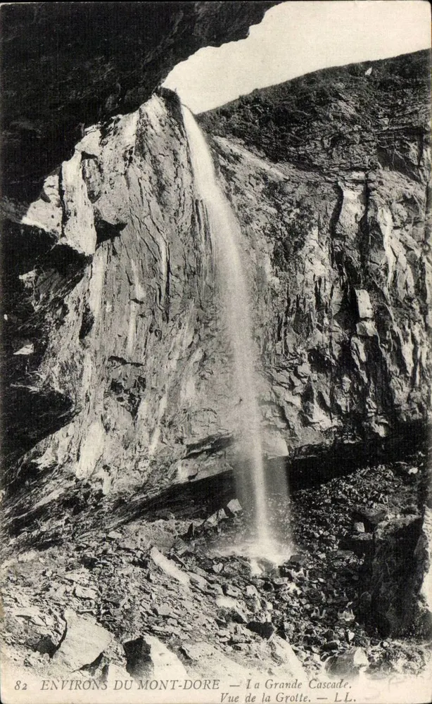 Umgebung von Mont-Dore — La Grande Cascade — Ansicht der Höhle — LL. — n°82 - Vorderseite