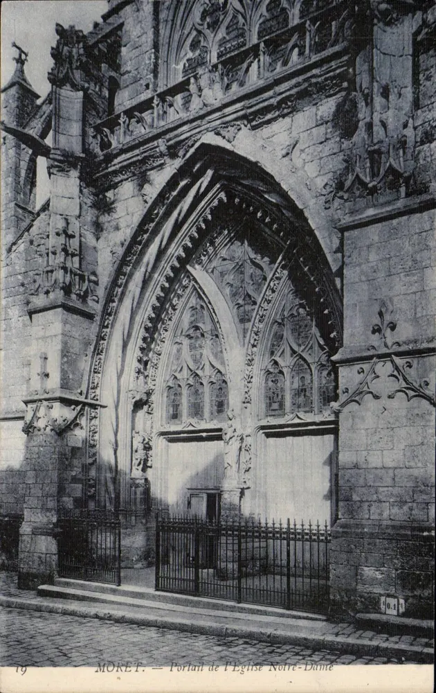 Moret — Portal der Kirche Notre-Dame — Verlag Moret, Nr. 19 - Vorderseite
