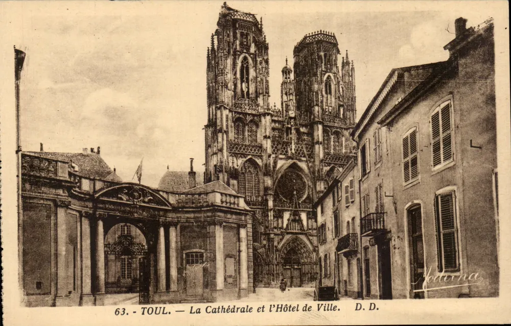 Toul — Die Kathedrale und das Rathaus — D.D. — Modarna - Vorderseite