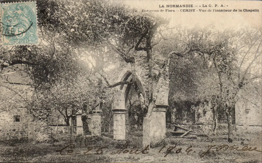 Cerisy — Blick ins Innere der Kapelle — Antike Ansichtskarte — 72 - Vorderseite