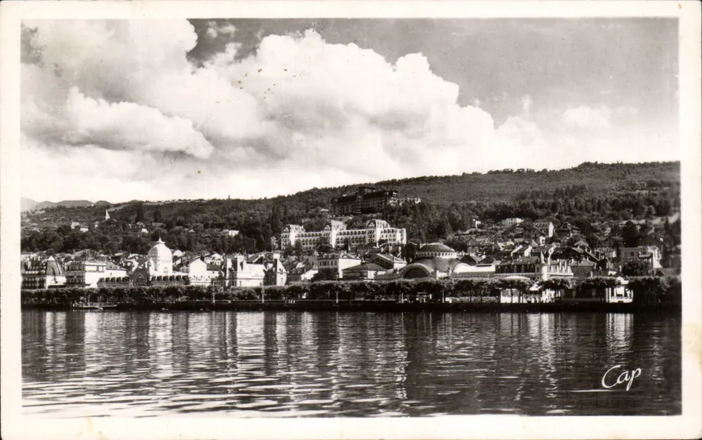 Évian-les-Bains — Vista geral — REAL-PHOTO - Bilhete postal antigo - Frente