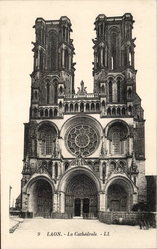 Laon - A Catedral — LL, n°9 - Frente