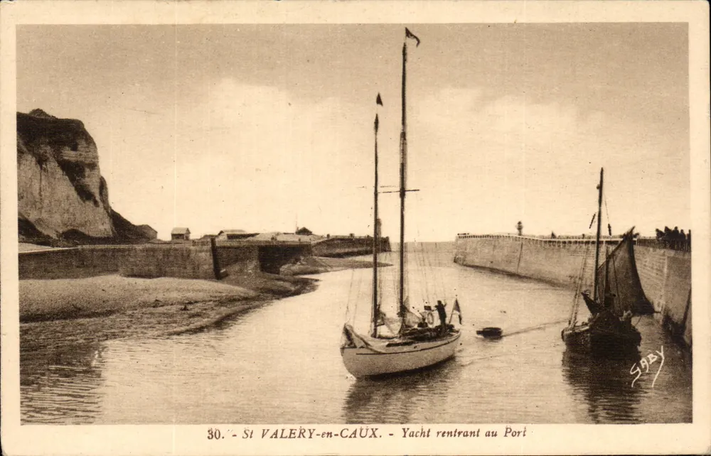 St VALERY-en-CAUX — Yacht, die in den Hafen zurückkehrt — Verlag G. Artaud, Serie 'Gaby' - Vorderseite