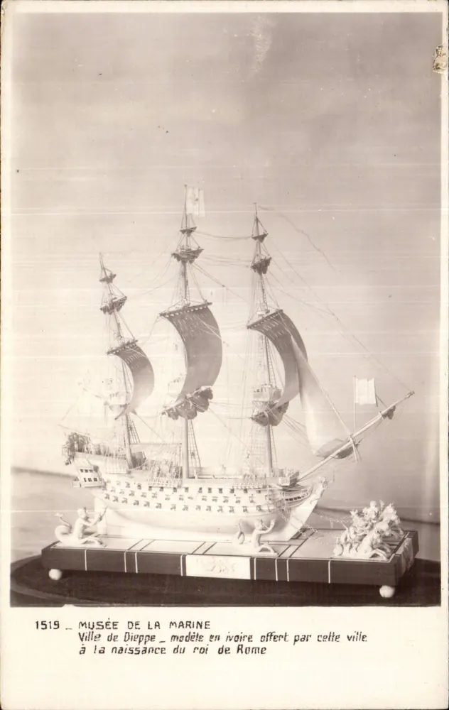 Museu da Marinha — Modelo em marfim do rei de Roma — Cidade de Dieppe - Frente