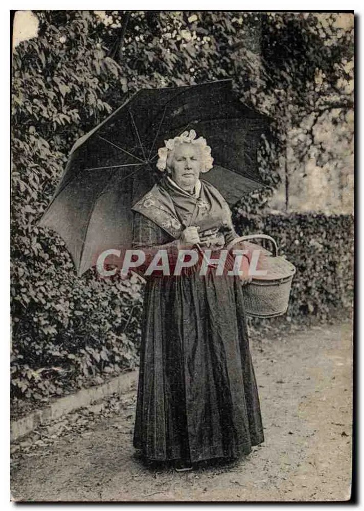 Femme âgée avec parapluie et panier — scène de jardin — éditeur 'FOLINA POSTALE' n° 26 - Vorderseite