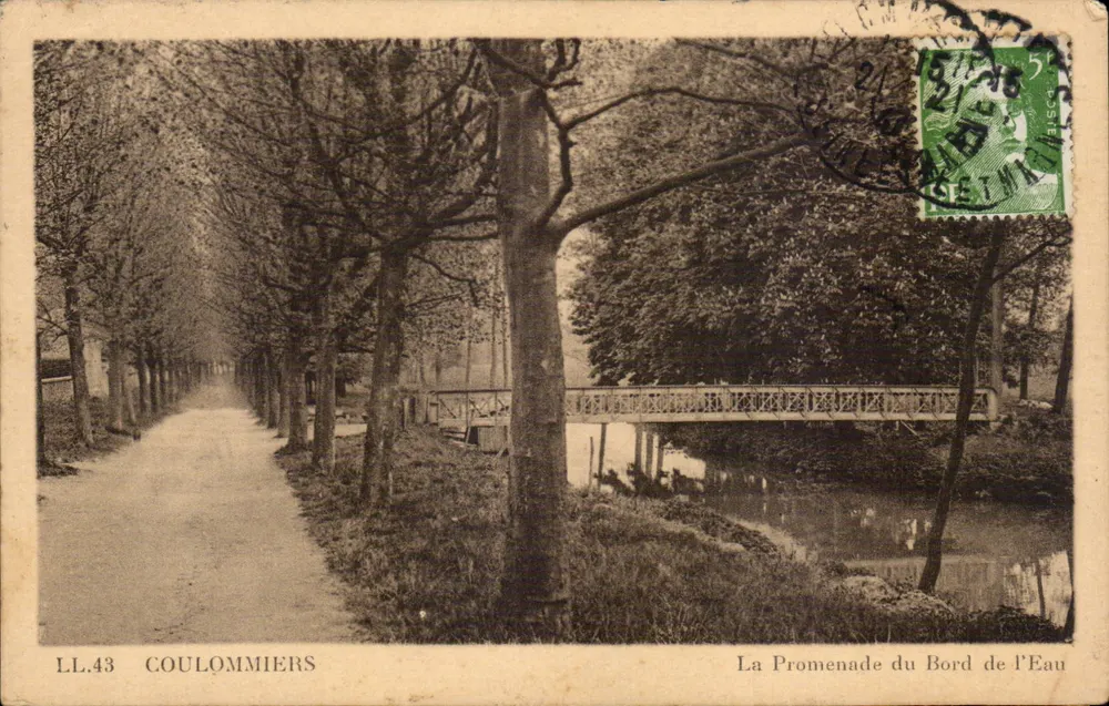 Coulommiers — Die Promenade du Bord de l'Eau — LL.43 - Vorderseite