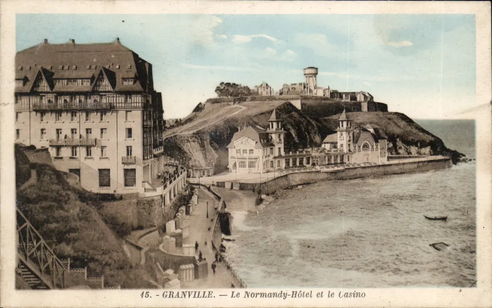 Granville — Le Normandy-Hôtel et le Casino — Édition A. Bernard - Granville, n°15 - Vorderseite