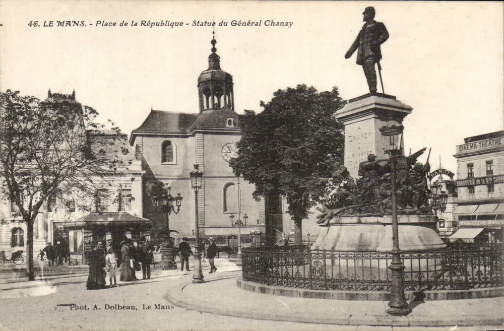 Le Mans - Place de la République - Statue des Generals Chanzy — Foto. A. Dolbeau, Le Mans - Vorderseite