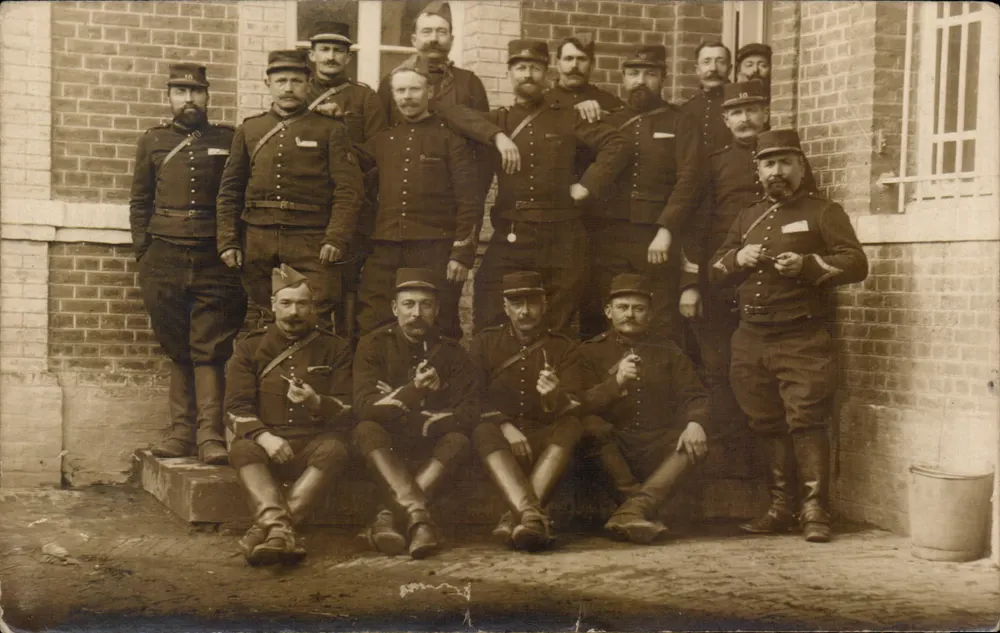 Gruppe Soldaten — Frankreich — R. Kaulienmion, Brespoux et Cie, Paris - Vorderseite