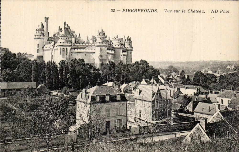 PierreFonds — Vista do Castelo — ND Phot. - Frente