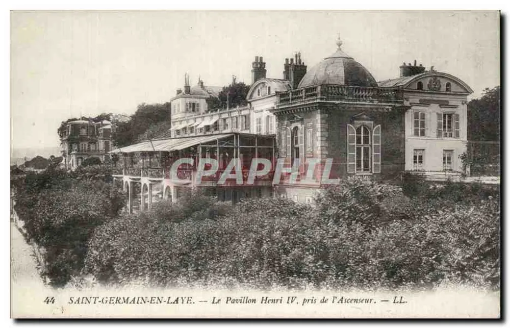 Saint-Germain-en-Laye — O Pavilhão Henri IV, capturado do Elevador — LL. - Frente