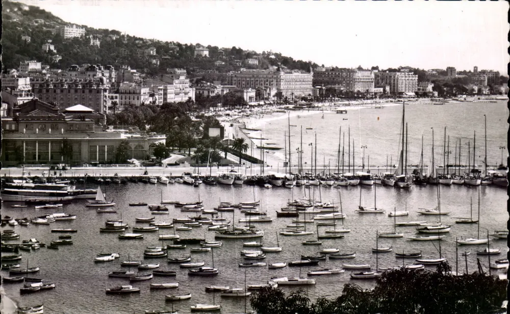 Cannes — O Porto — Edições fotográficas Châtigny, n°10 - Frente