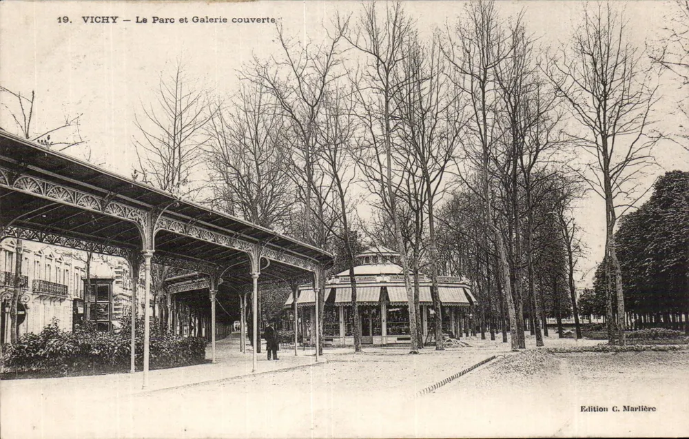 Vichy — Il Parco e la Galleria Coperta — Edizione G. Marlière - Recto