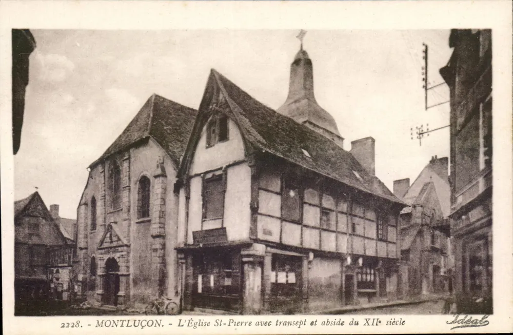 Montluçon - A Igreja de São Pedro com transepto e abside do século XII — Edição 'Idéal' n°2228 - Frente