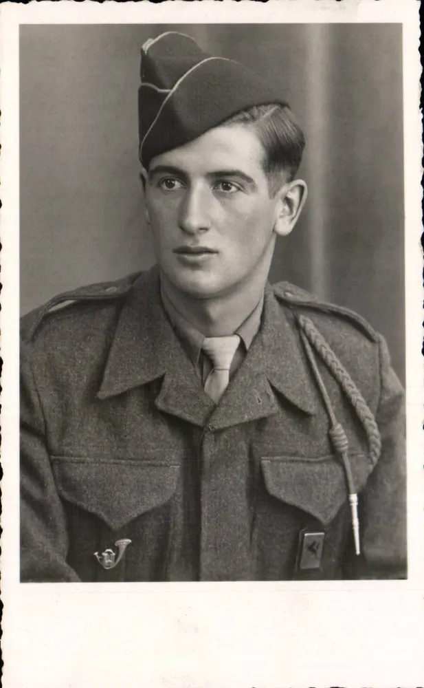 Soldat in Uniform — Portrait — Photo-Brudet, Budwiler, Sceaux - Vorderseite