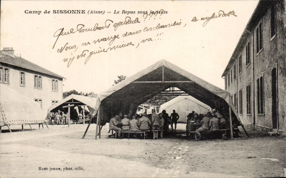 Lager von SISSONNE (Aisne) — Essen unter der Zelt — Ruet jeune, Foto-Verlag - Vorderseite