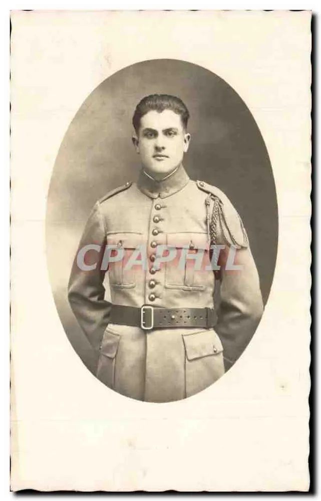 Soldat in Uniform — Portrait — unbekannter Verlag - Vorderseite