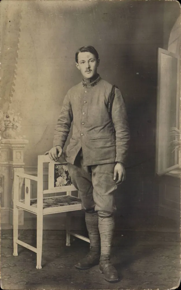Soldat in Uniforme — Studio - Vorderseite