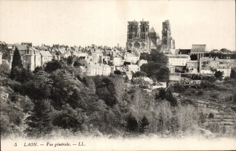 Laon — Vista geral — LL. - Frente