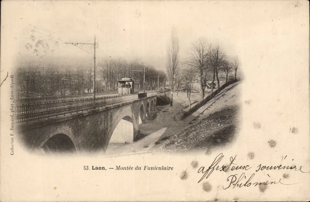 Laon — Montée du Funiculaire — éditeur F. Barrault, Laon (d’après) - Frente