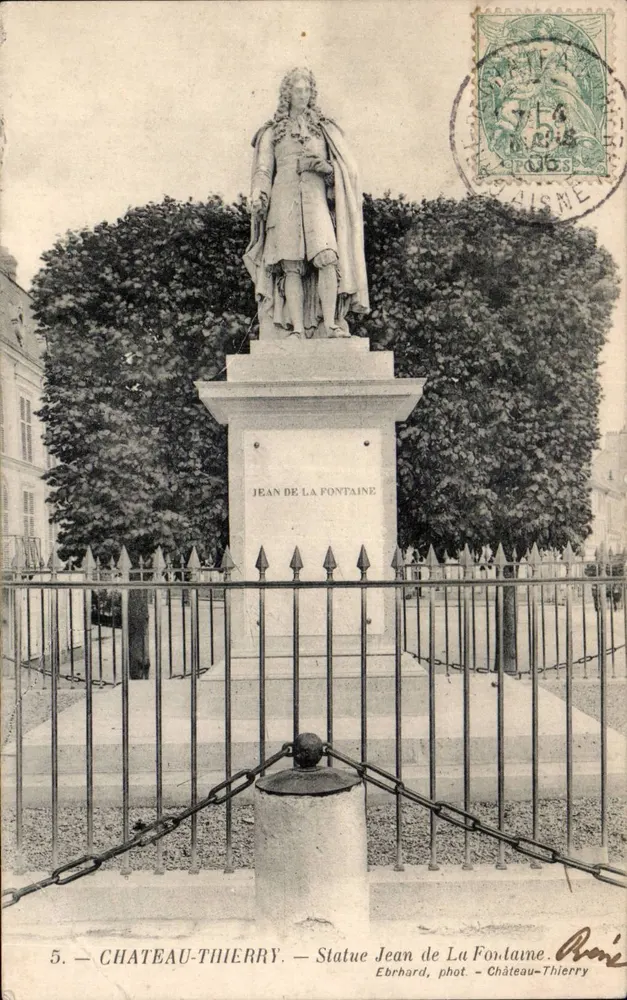 Statue Jean de La Fontaine — Château-Thierry — Ebrhard, phot. — Château-Thierry - Vorderseite