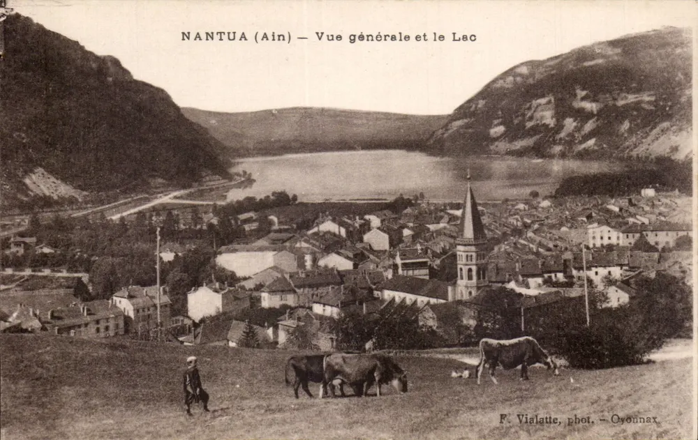 NANTUA (Ain) — Allgemeiner Blick und der See — F. Vialatte, phot. - Oyonnax - Vorderseite