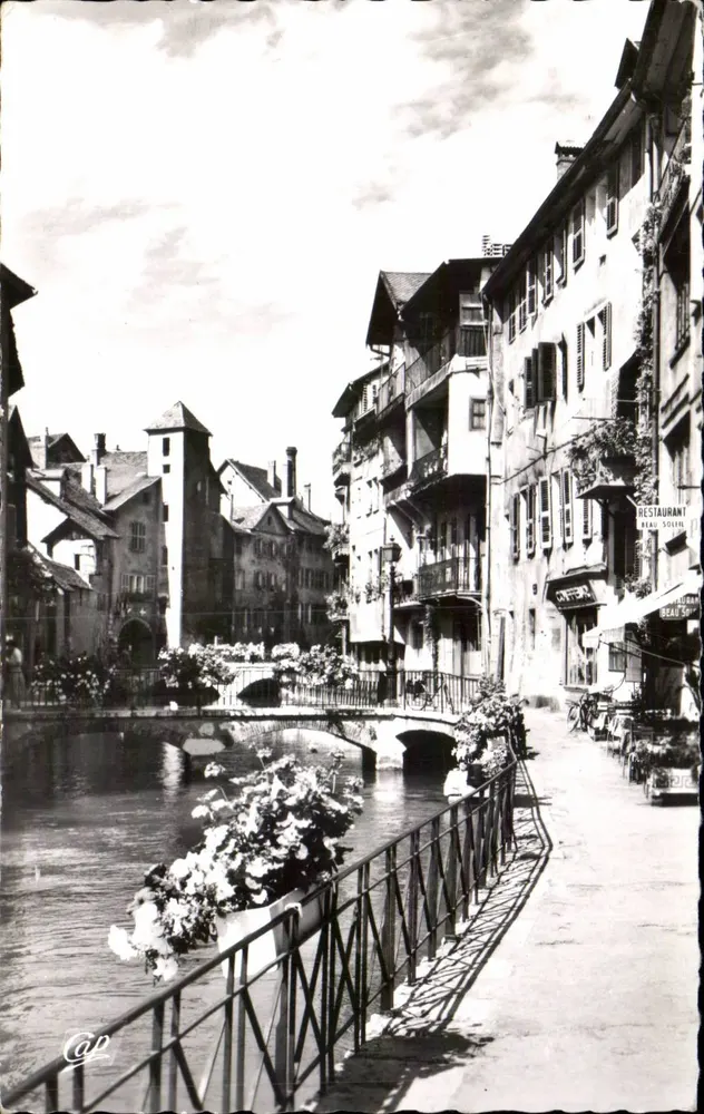 Annecy — Os Quais do Thioo — C.A.P. Réal Photo - Frente