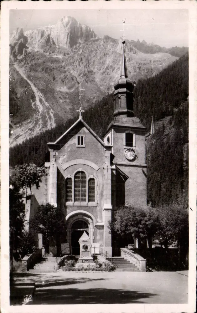 Igreja e o Brévent — Chamonix-Mont-Blanc — Cie des Arts Photographiques - Frente