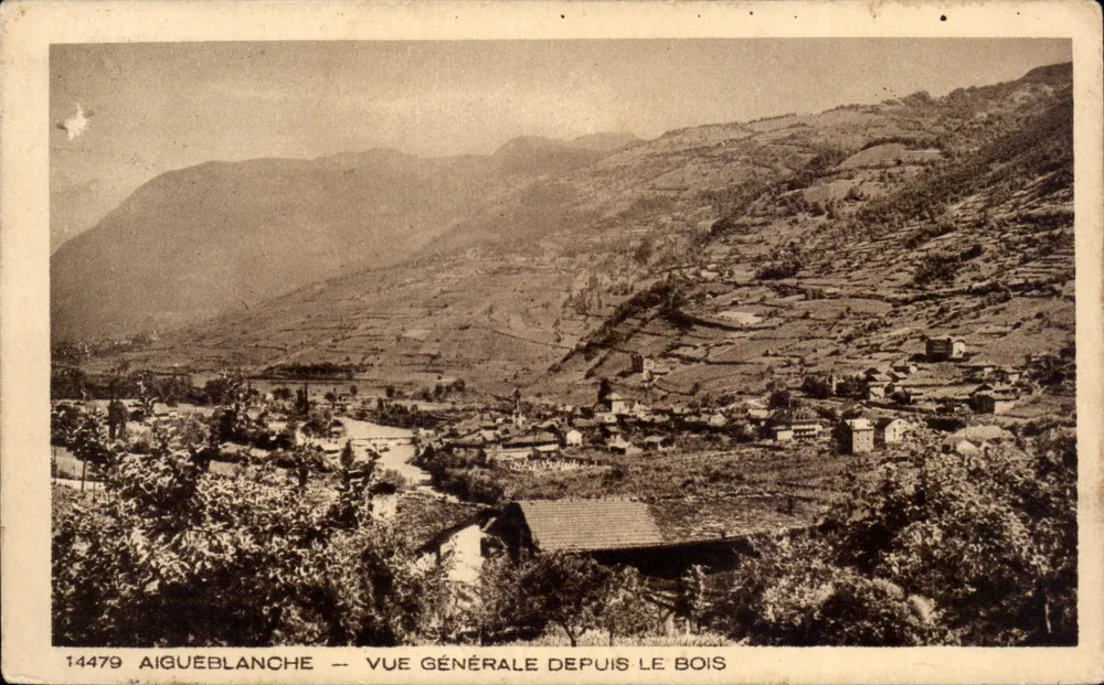 Aigueblanche — Vista geral a partir da floresta — série 14479, editada por Brau & Cie - Frente