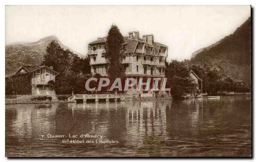 See Annecy — Grand Hotel des Libellules — Ansicht des Sees und des Gebäudes - Vorderseite