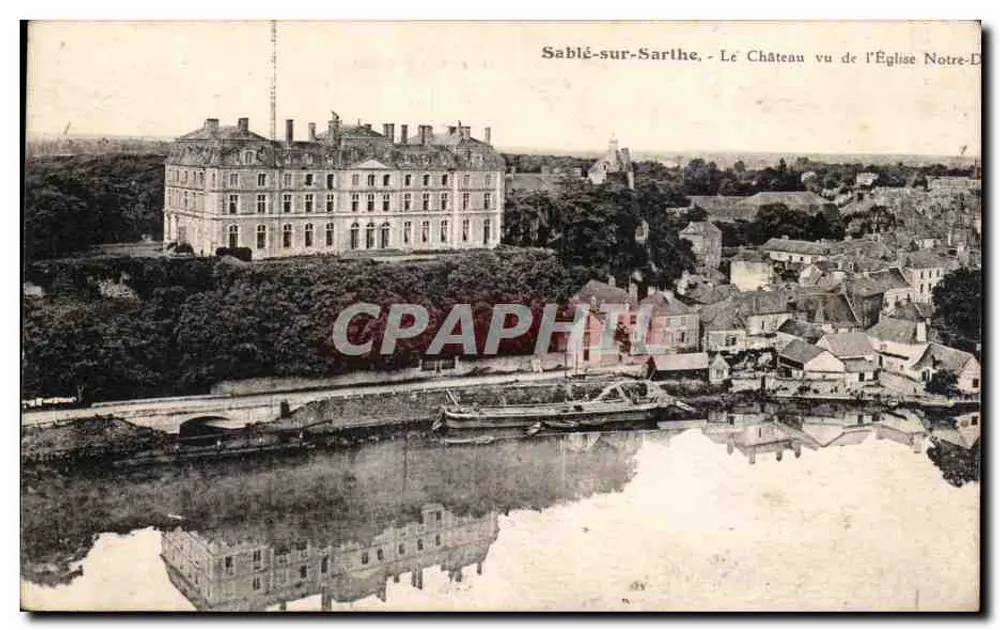 Sablé-sur-Sarthe - Das Schloss von der Kirche Notre-Dame aus gesehen - Vorderseite