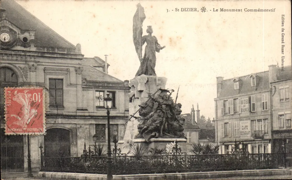 St-Dizier - O Monumento Comemorativo — Edição do Grand Bazar Universal, n°3 - Frente
