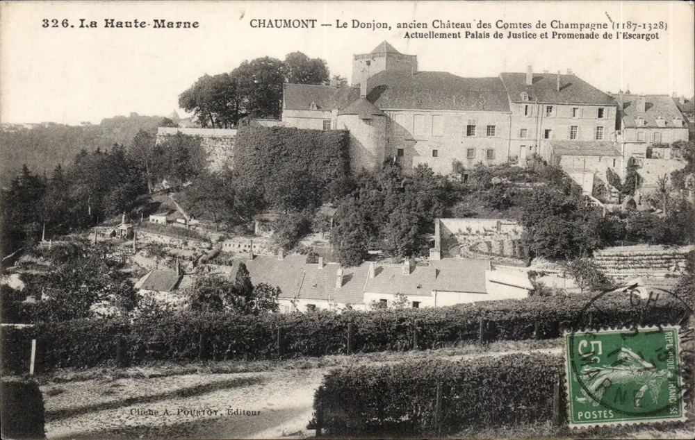 Chaumont — O Donjon, antigo Castelo dos Condes de Champagne (1187-1328) — Cliché A. POURTOY, Editor - Frente