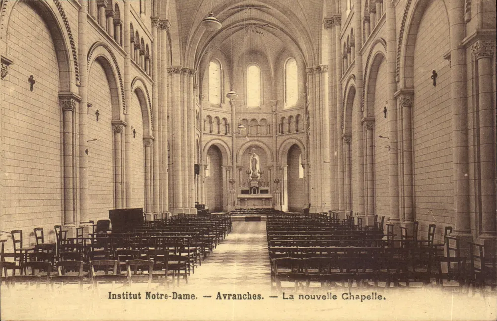 Instituto Notre-Dame — Avranches — A nova Capela - Frente
