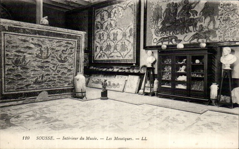Sousse — Innenraum des Museums — Die Mosaiken — LL - Vorderseite