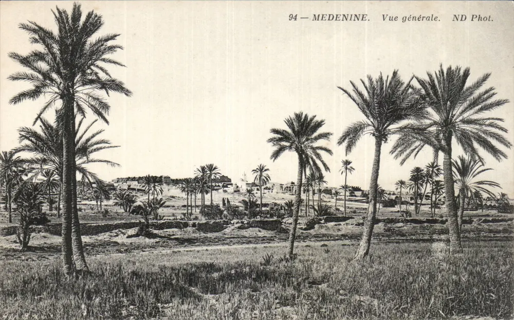 Médenine — Vista geral — ND Phot. n° 94 - Frente