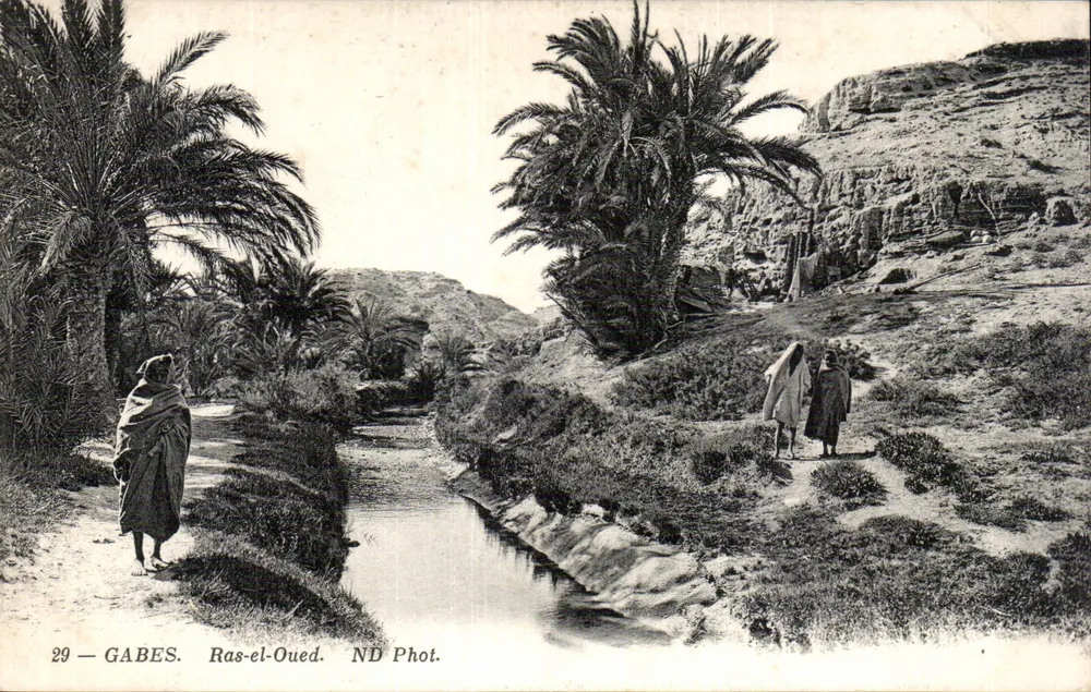 Ras-el-Oued — Gabès — ND Phot. - Awers