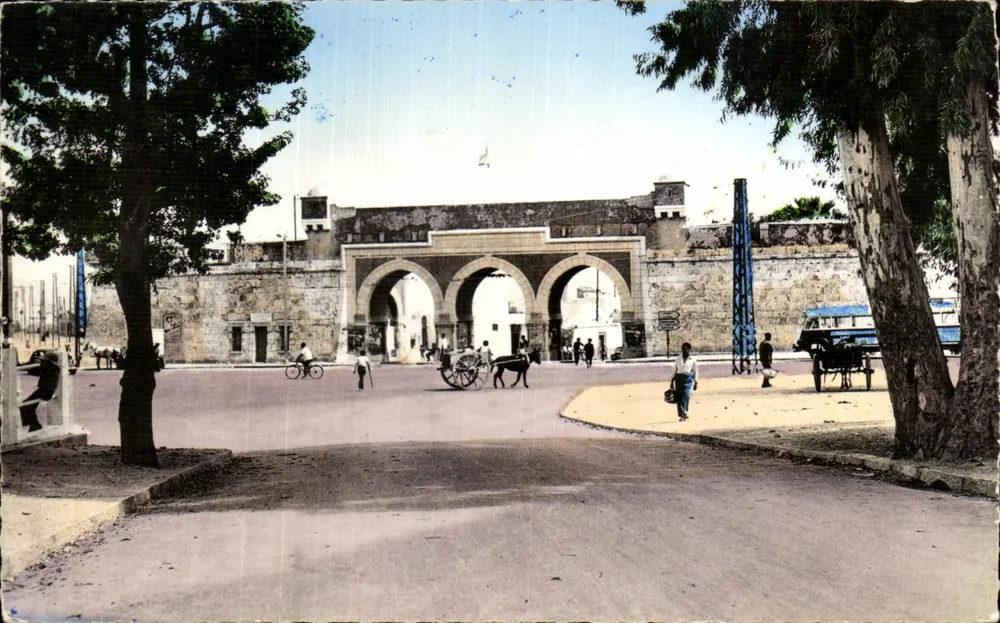 Portes de Bab Saadoun — Tunis — Éditeur Gaston LEVY, Tunis - Vorderseite