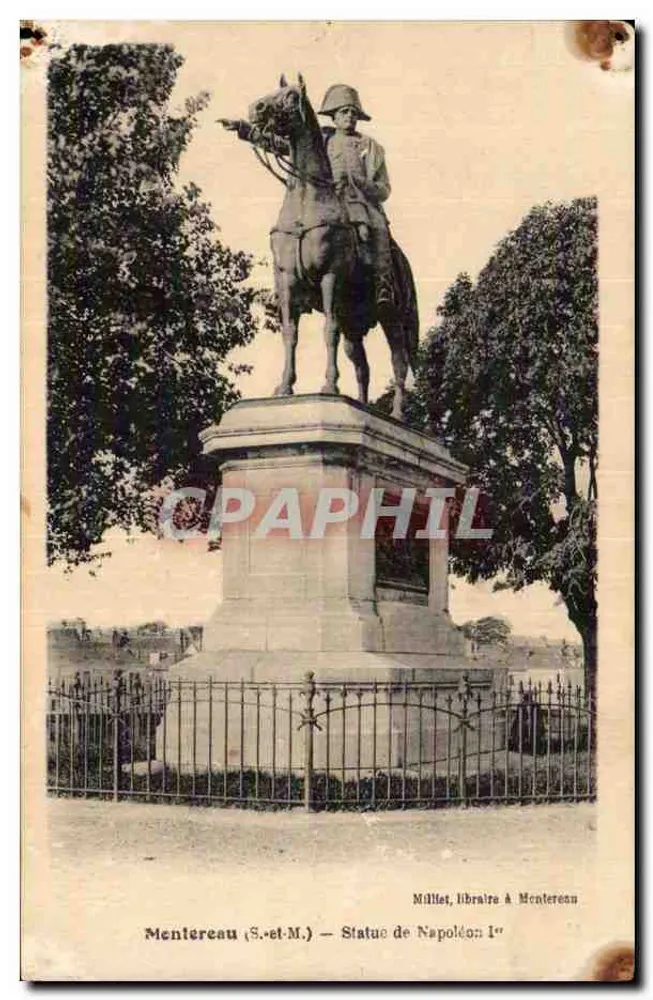 Montereau (S.-et-M.) — Estátua de Napoleão I — Milllet, Livreiro em Montereau - Frente